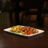 Пилешко со зеленчук — Arena Restaurant & Playground, Струмица